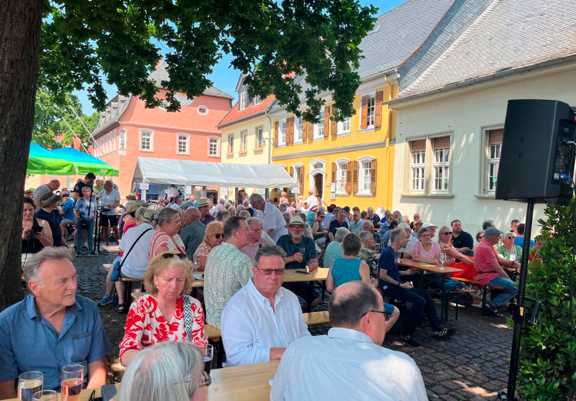 marktfruehstueck-men-in-blue-kkm-gau-bickelheim-2025-001