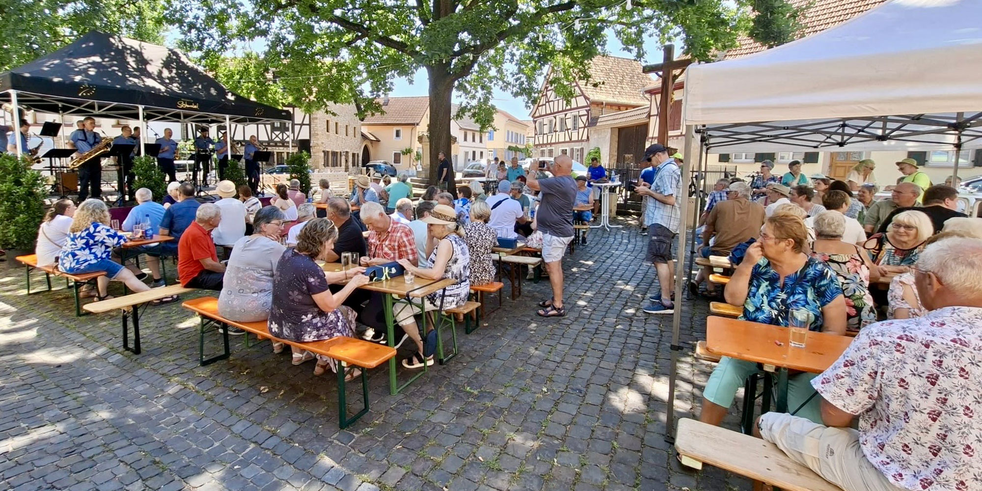 man-in-blue-marktfruestueck-kkm-gau-bickelheim-2026-01